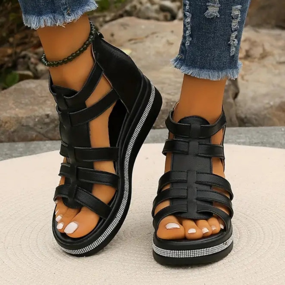 New Chloe Wedge Sandals in Black size 8.5